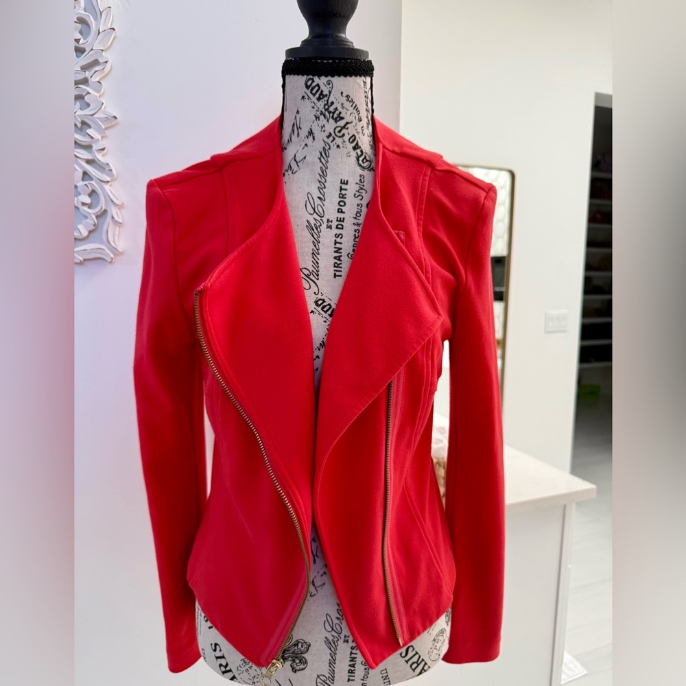 Apt. 9 Women's Vibrant Red Zip-Up Blazer